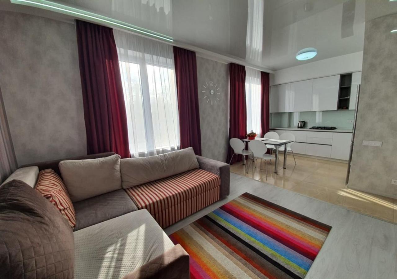Lux New Apartment 2019 خاركيف المظهر الخارجي الصورة
